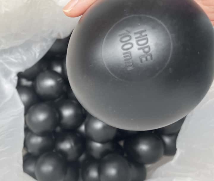 what are reservoir black plastic shade balls purpose